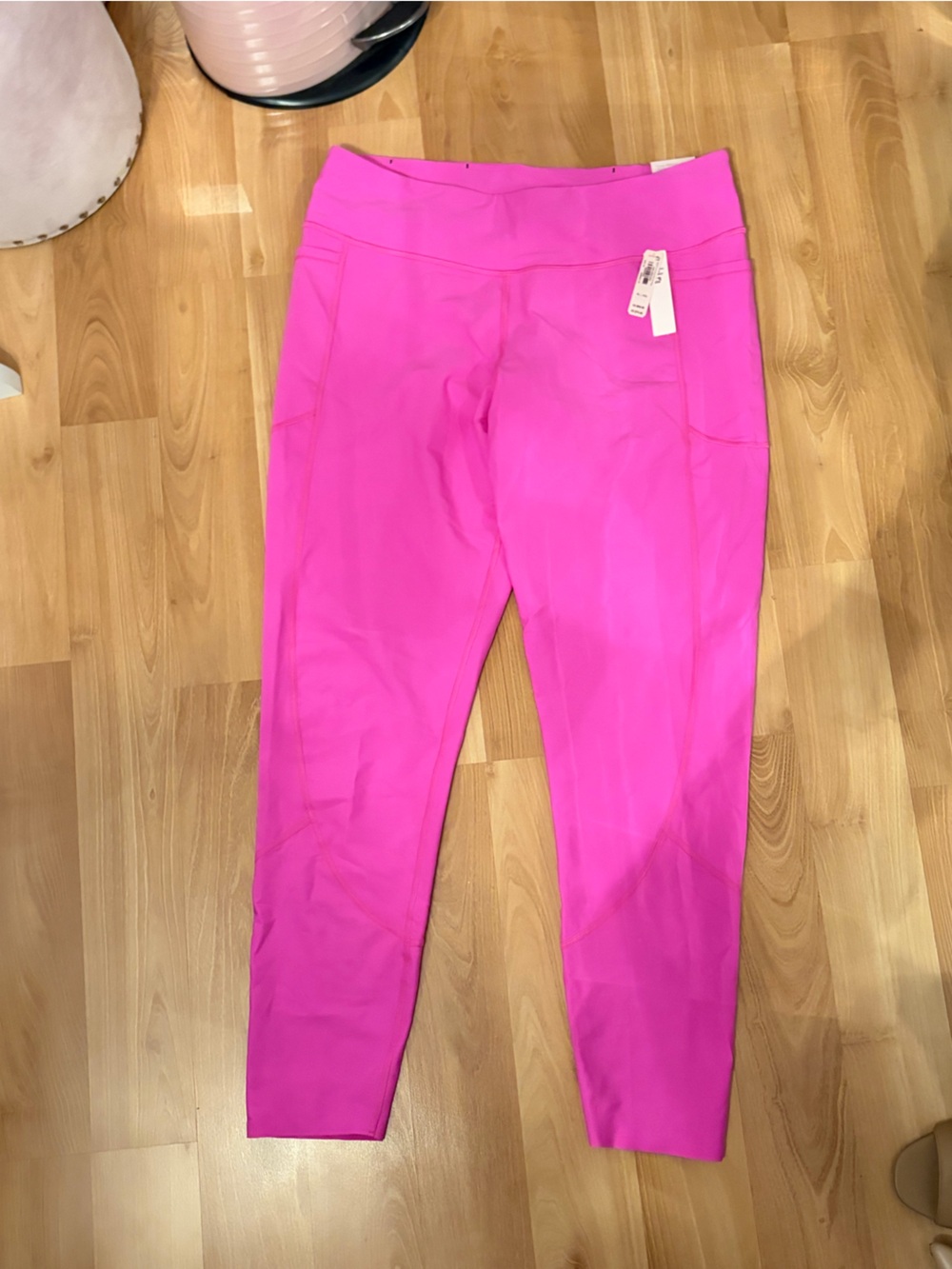 NWT Victoria’s Secret Hot Pink Total Knockout Legging Size XL